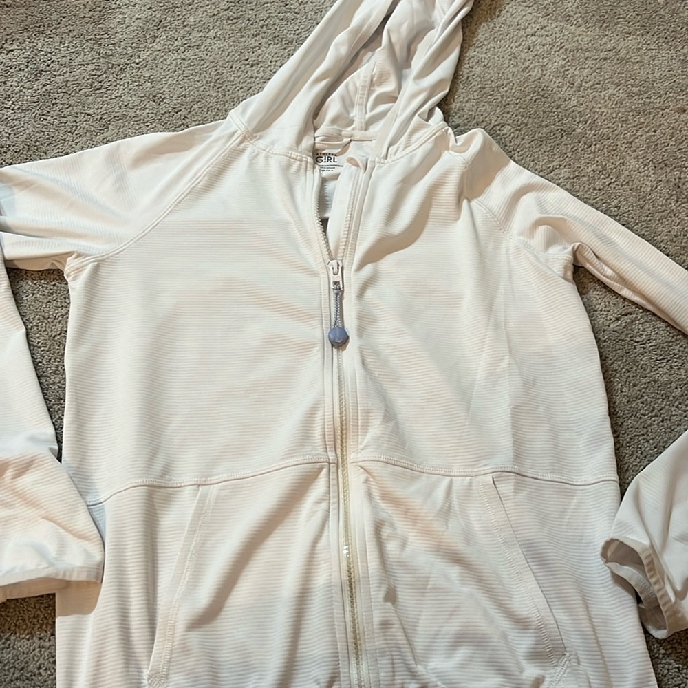 super cute thin athlete jacket